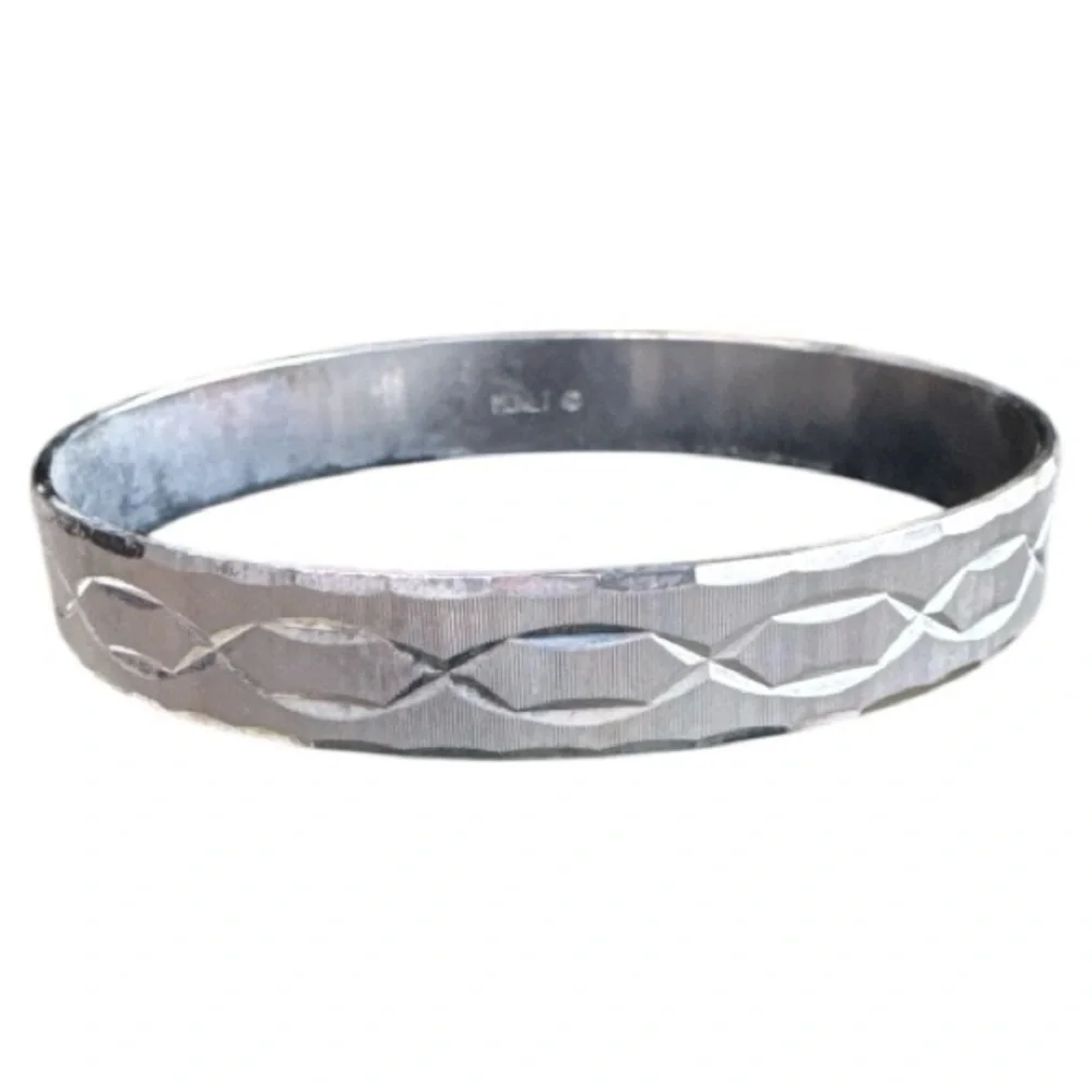 Vintage MONET Silver Tone Etched Criss Cross Design Bangle Bracelet